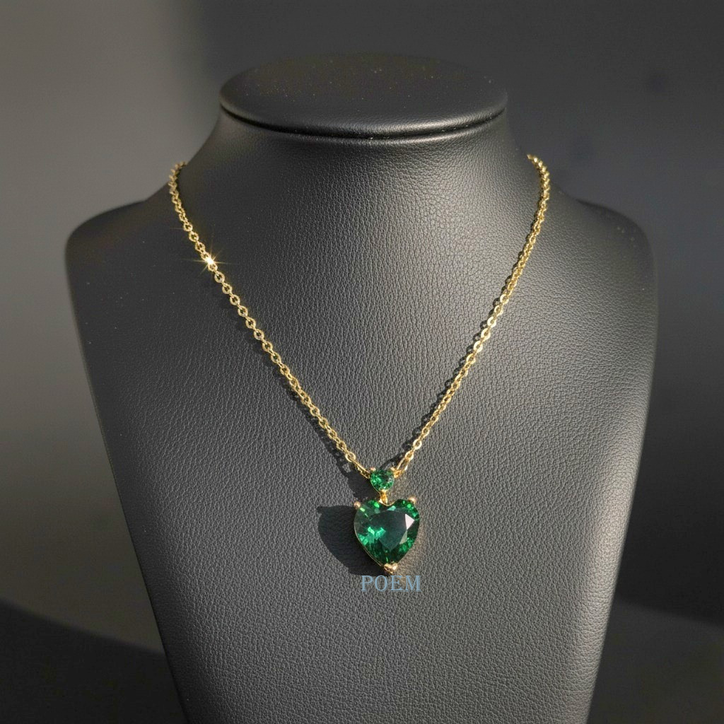 L45 Lanț „Emerald Heart” placat cu aur 14k LC1675